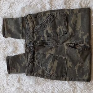 American Eagle Camo Leggings Ankle Length